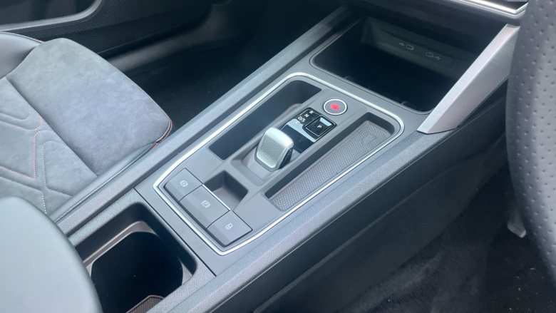 SEAT Leon 1.5 TSI 150 FR Black Edition 5dr [DAP] Petrol Hatchback